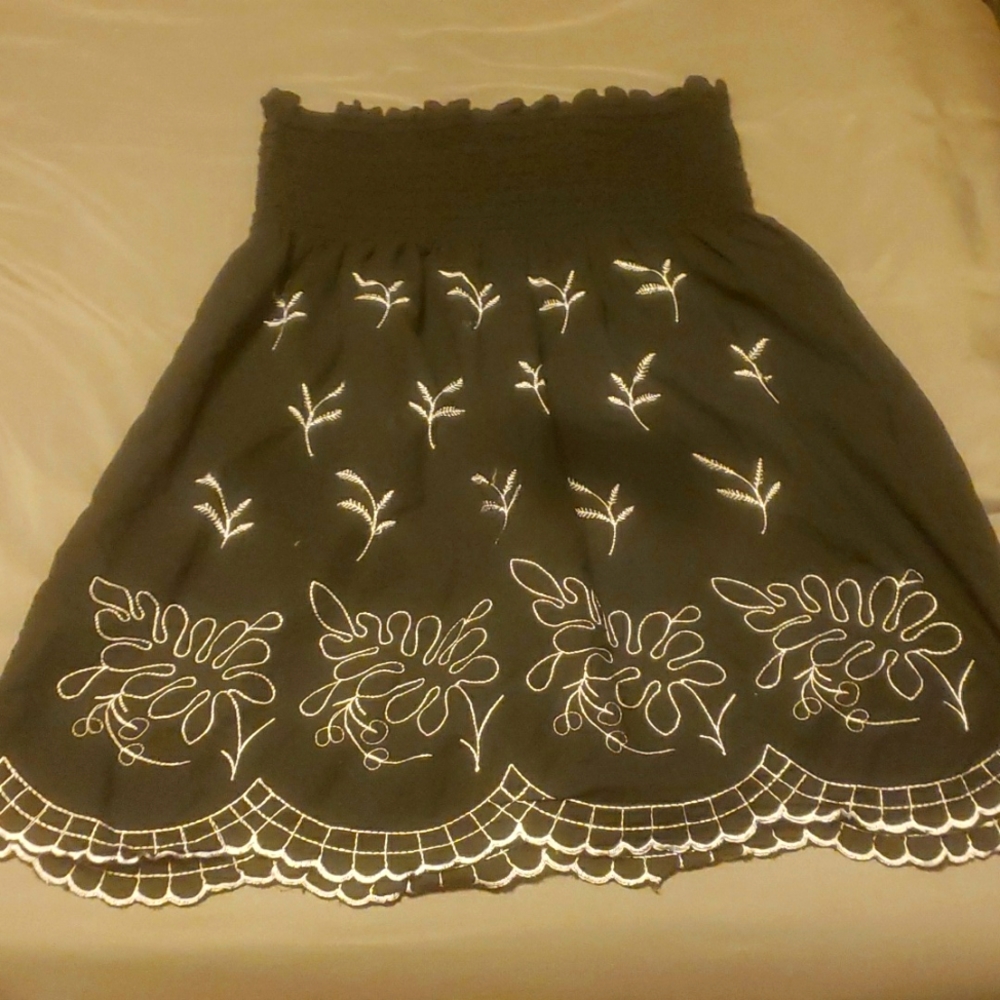 Women's  sleeveless  top size lg.